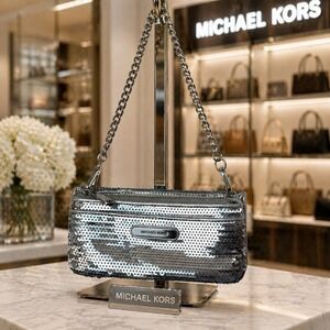 Michael Kors Silver Sequin Clutch Handbag Artsy Party Special Occasion Las Vegas